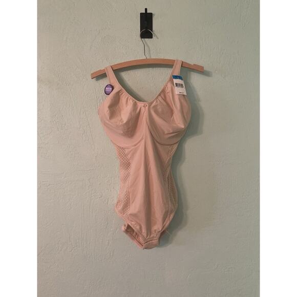 Bali Other - Bali Body Shaper Cool Comfort Built-in Underwire Bra Adjustable straps 38DDD
